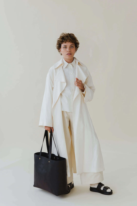 The-Must-Have-Features-in-Modern-Leather-Tote-Bags CARV